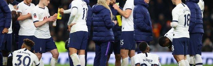  热刺青年军惊艳亮相足总杯  