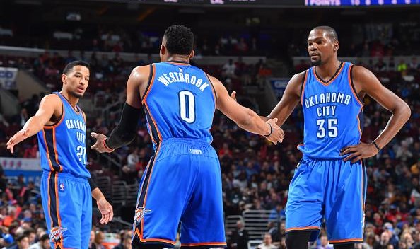  福克斯三双国王轻取雷霆  