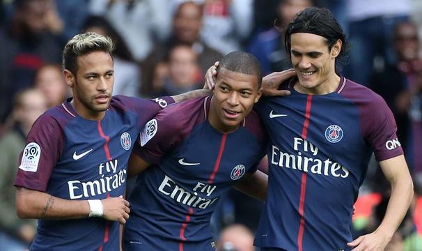  国际米兰防线重组，新援中卫完成首秀  