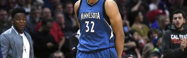  唐斯三分雨降临森林狼双加时击败尼克斯