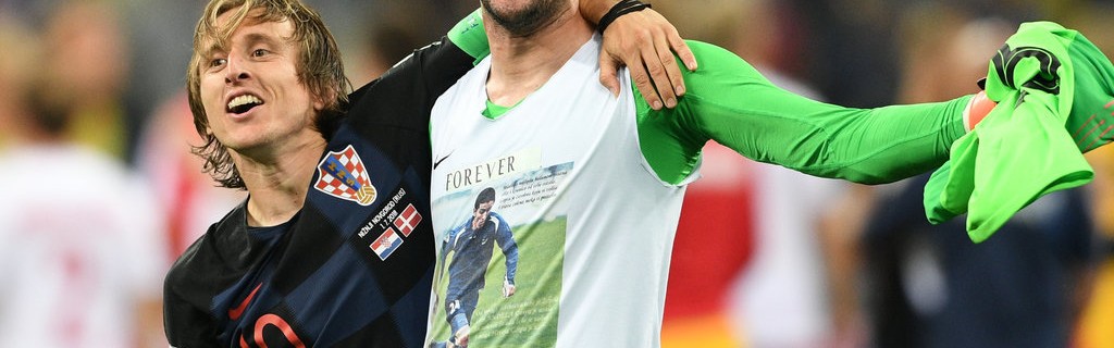  科隆门将神扑两点球助球队逼平拜仁  