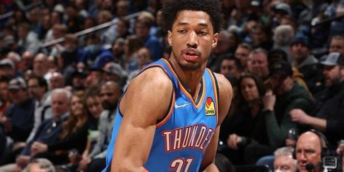  爱德华兹爆砍三十五分森林狼大胜雷霆显威力