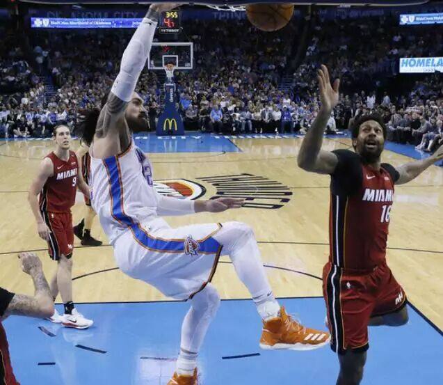  法兰克福主场遇阻平局，争四前景再生新悬念